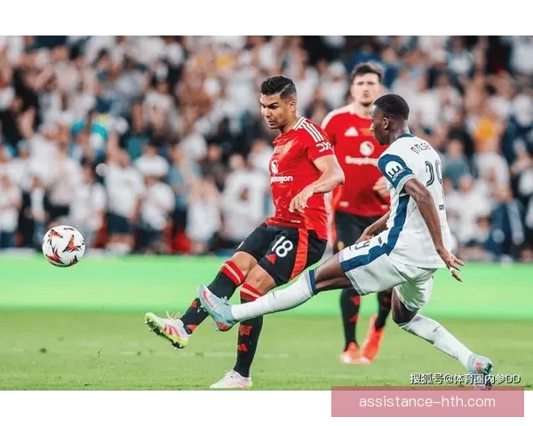 欧洲足坛最新动态：顶级联赛惊喜连连球队争冠形势骤变