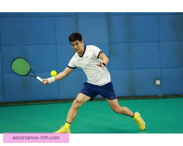 网球界最新动态：顶尖选手赛场争锋精彩瞬现