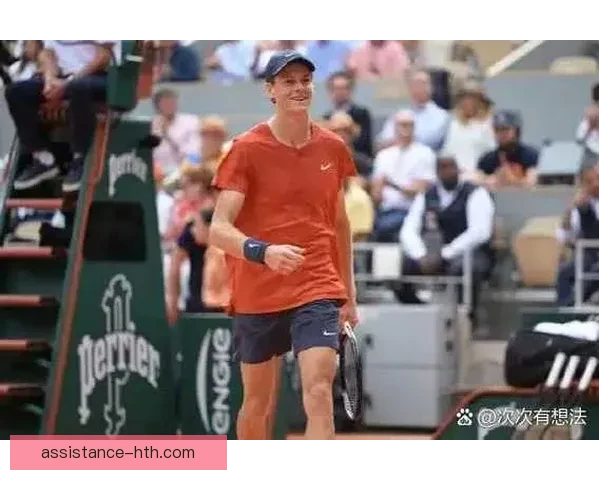 世界网球冠军赛揭幕战激烈进行 新星挑战老将书写历史